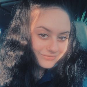 Meet your Posher, Angelina